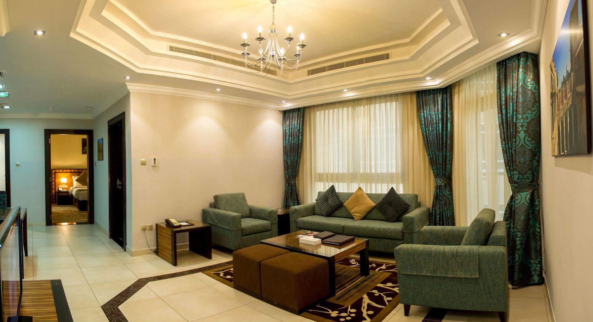 Al Majaz Premiere Hotel Apartments Šardžá Exteriér fotografie